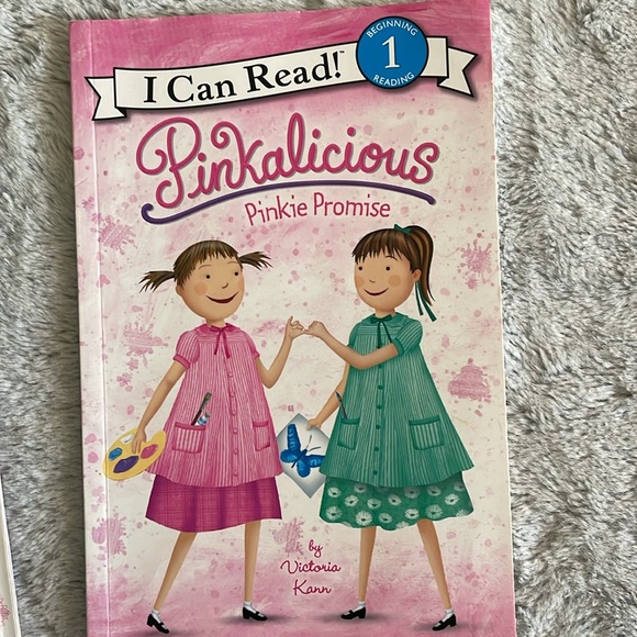 Pinkalicious I Can Read 1  3 book bundle beginning
  Readers - Picture 6 of 8